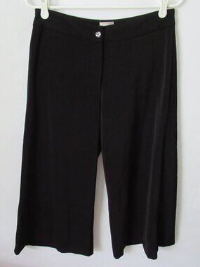 Chico's black zip front poly blend stretch wide leg capri pants *Sz 1(8)*